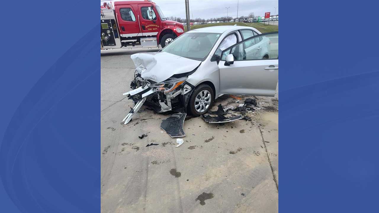 1 person hospitalized following 2-vehicle collision in Girard