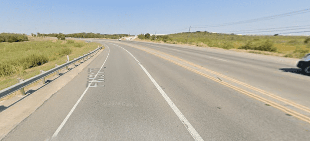 Multiple injuries in 3-vehicle crash on Decker Ln, Austin