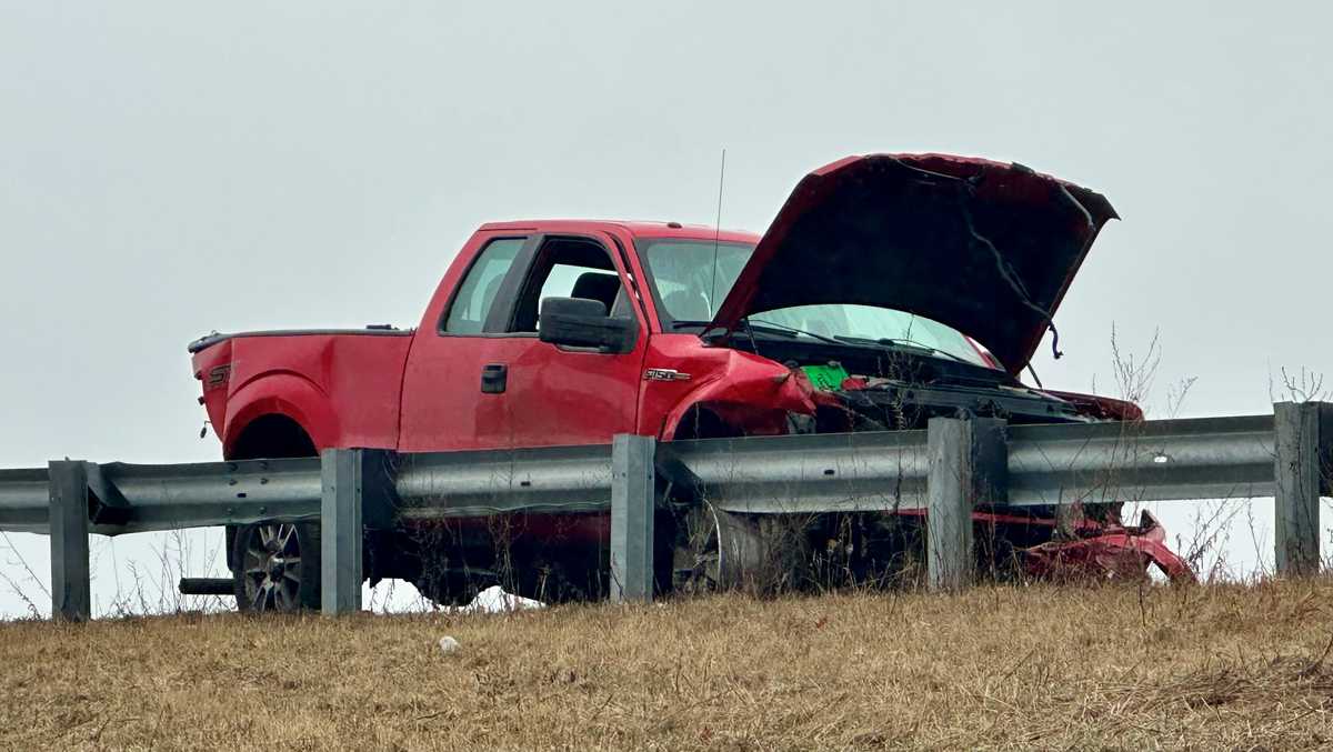 Fatal crash on I-293 North in Manchester claims life of Salem man