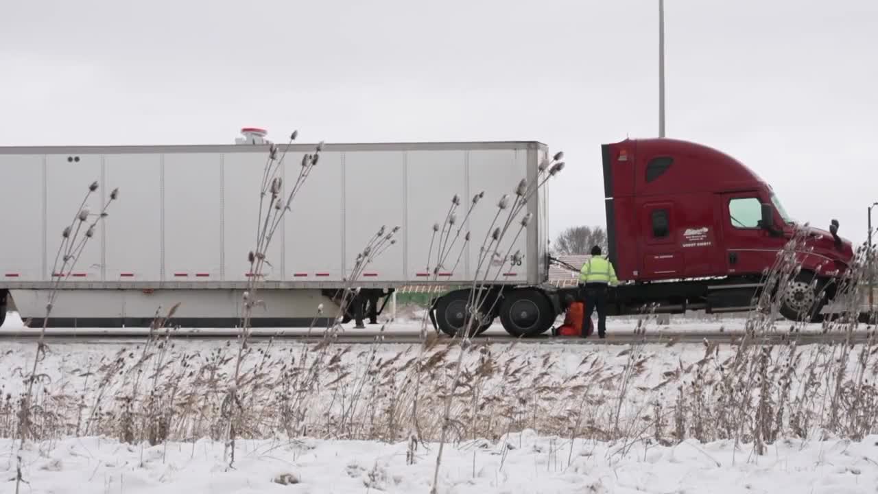 Police department asks Grand Chute drivers to be cautious following fatal crash