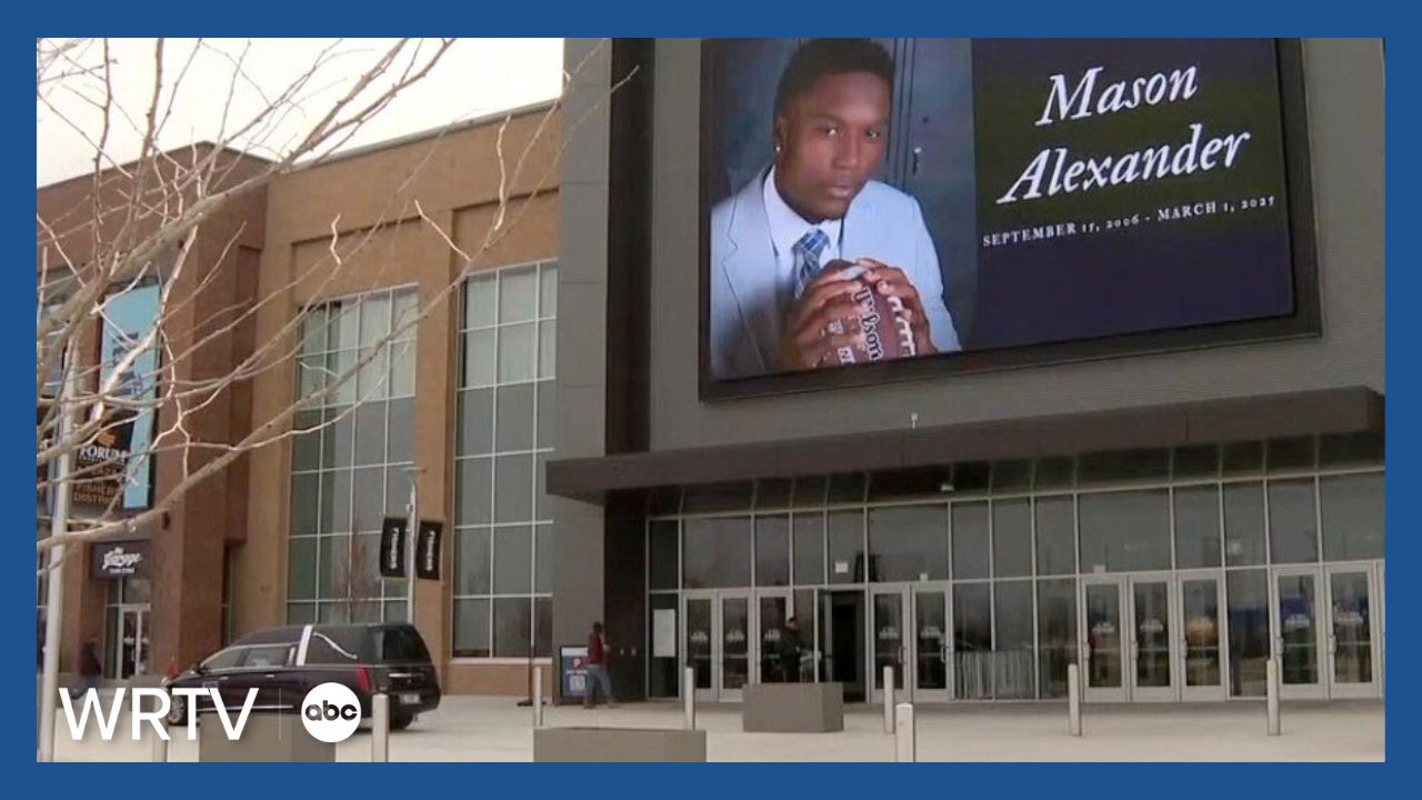Fishers football star who died in car crash remembered in memorial service