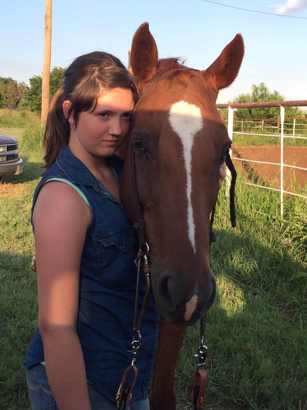 Car crash in Hawley leaves young woman with one arm and one leg - KTAB