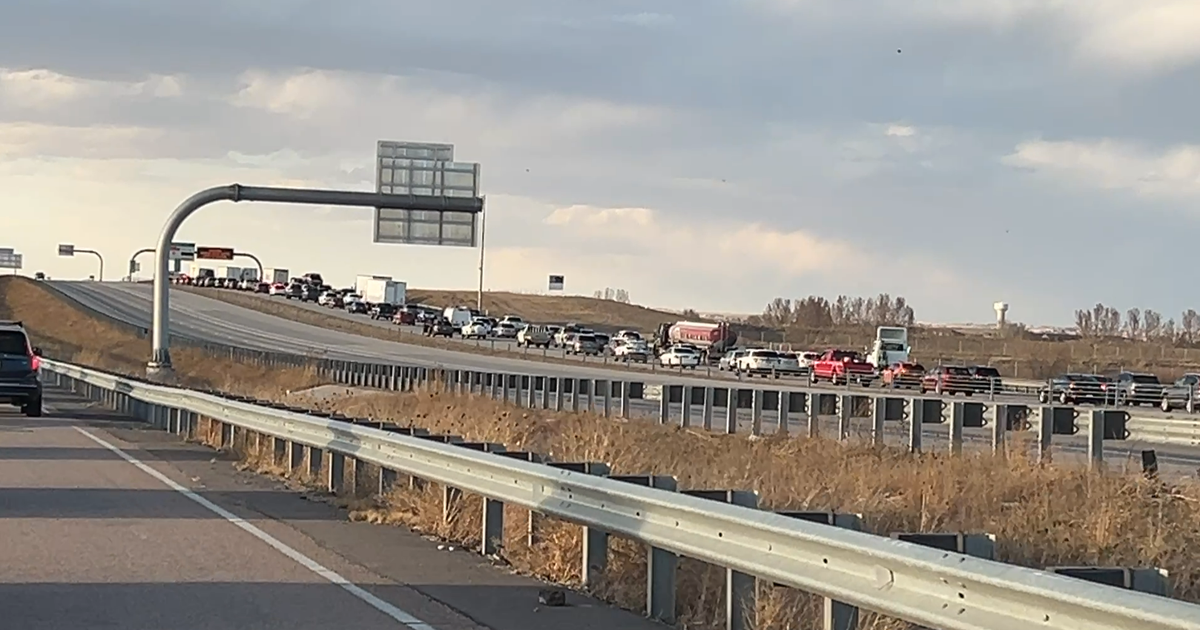 Crash causes backup on I-25 in Northern Colorado, pedestrian killed after running into oncoming traffic