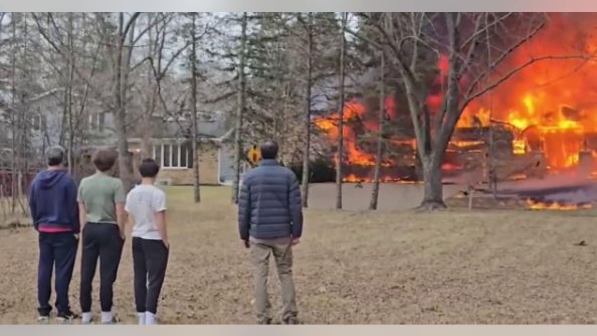 Plane crash near Minneapolis sends home up in flames