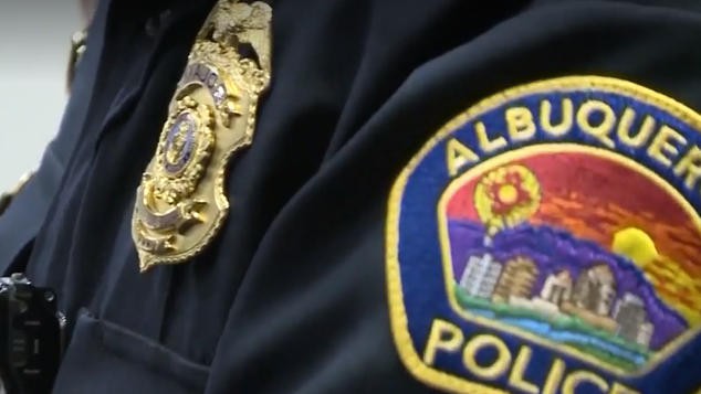 Albuquerque police investigating 2 fatal crashes