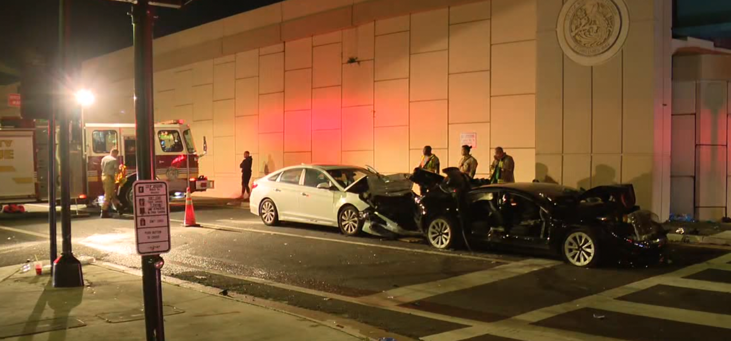 Orlando multi-car crash leaves 5 injured, troopers say