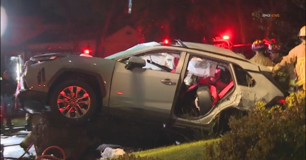 Driver abandons Lamborghini in LA area after fatal accident