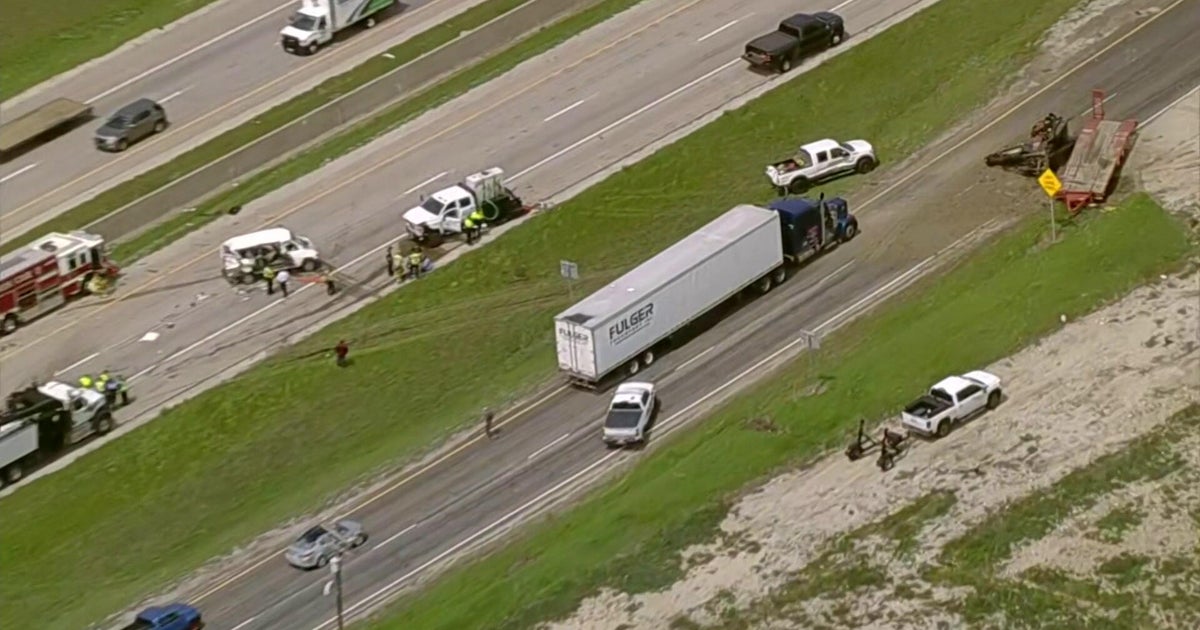 9 hospitalized, 2 critical after I-35 crash in Denton County