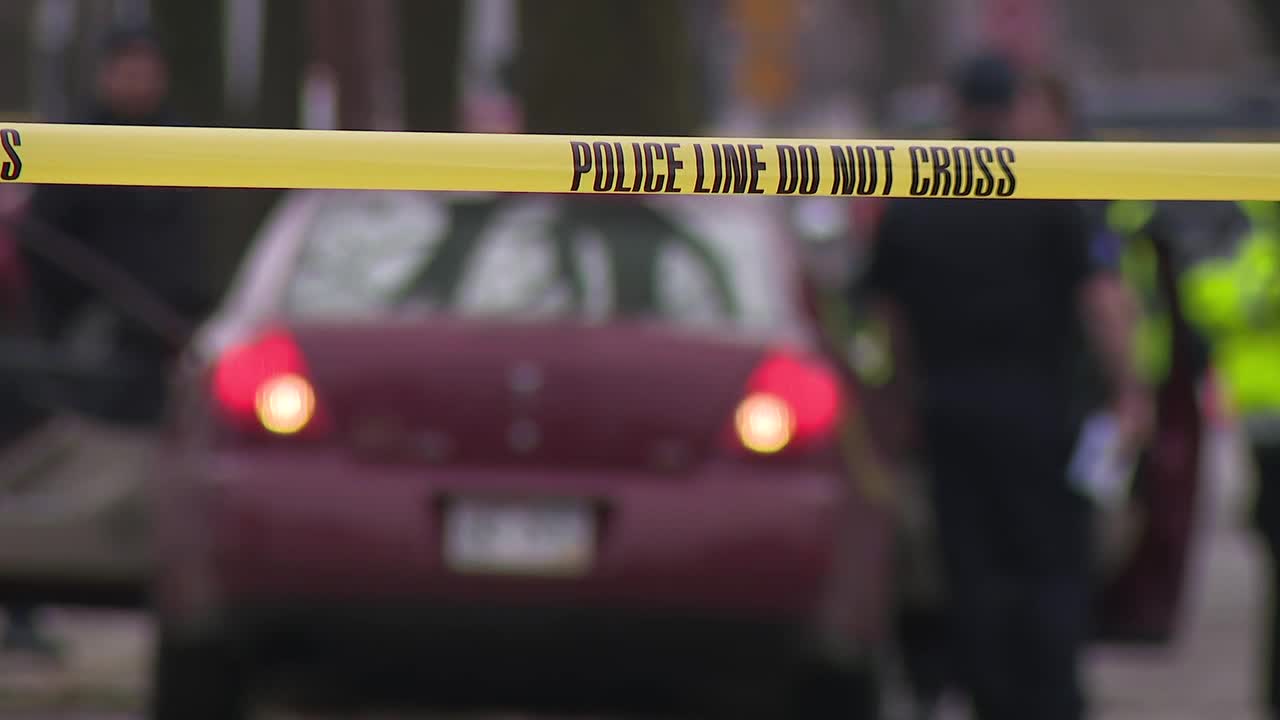 One fatality in Milwaukee's crash at 24th and Fairmount