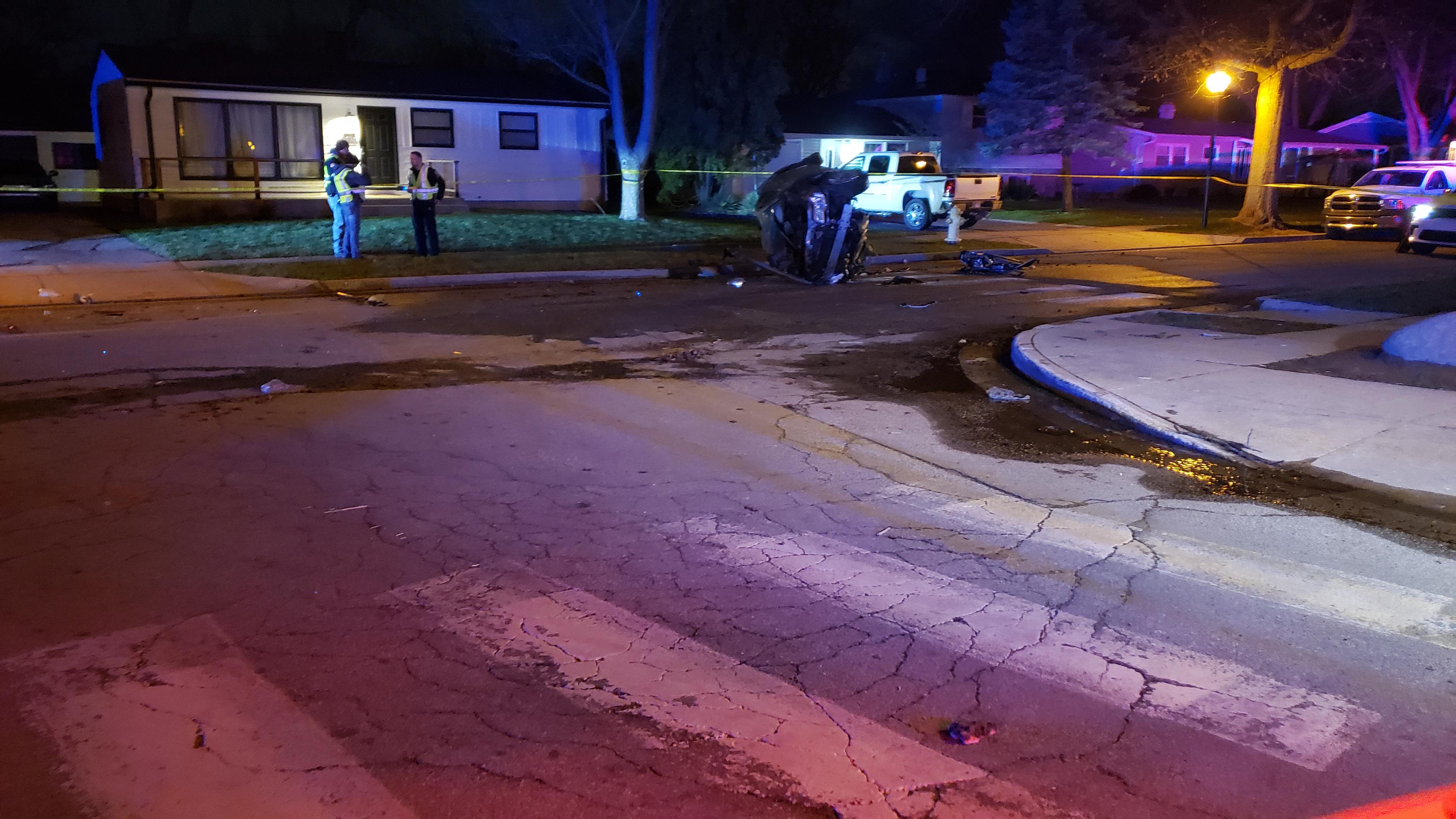 Crash in Fort Wayne leaves 1 dead, 1 injured