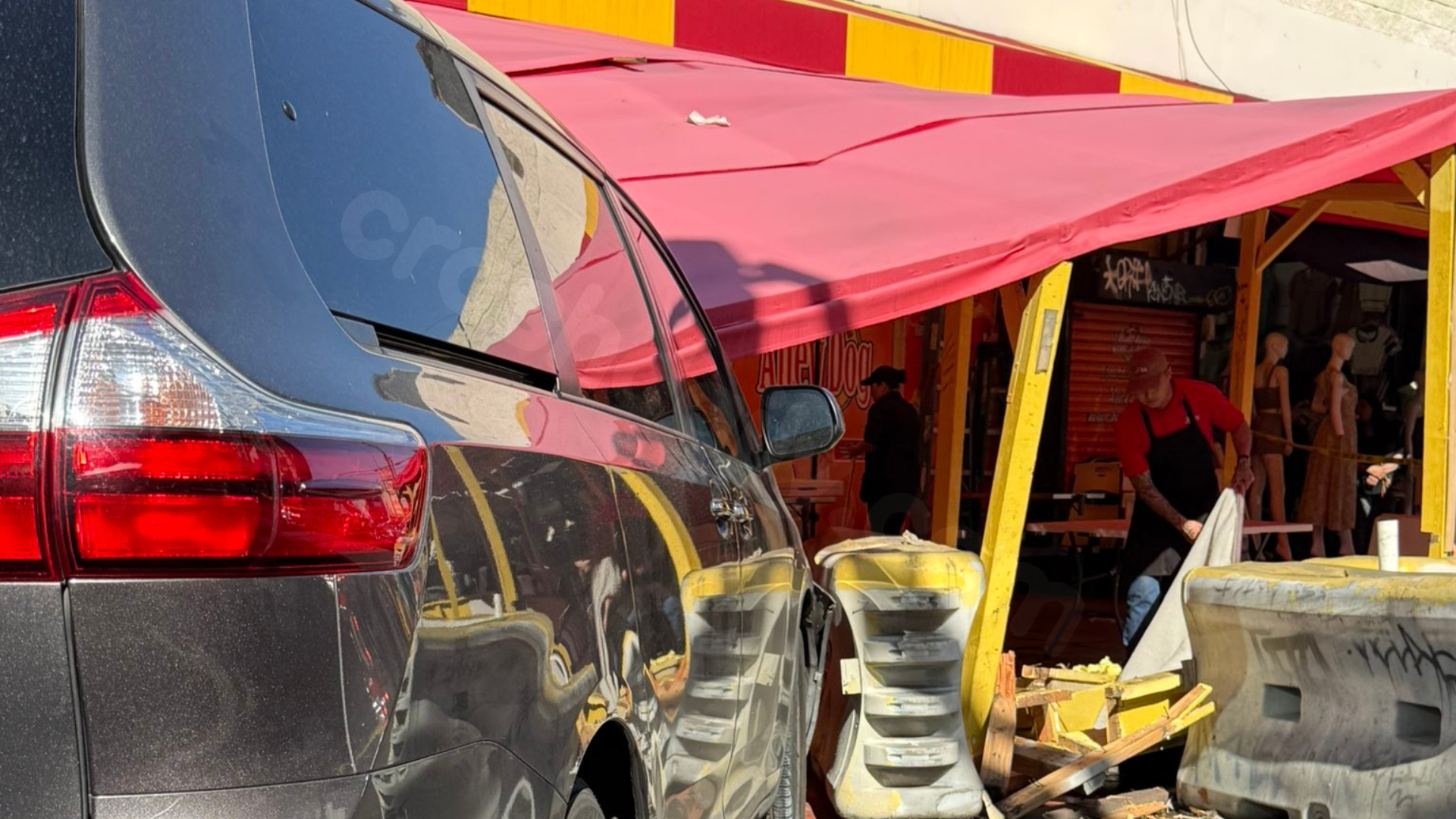 Car accident injures multiple people in downtown LA