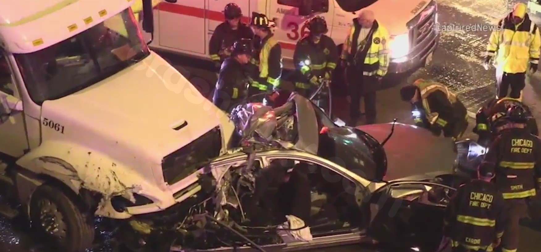 Fatal crash on Dan Ryan Expressway after stalled car hit by semi, per Illinois State Police
