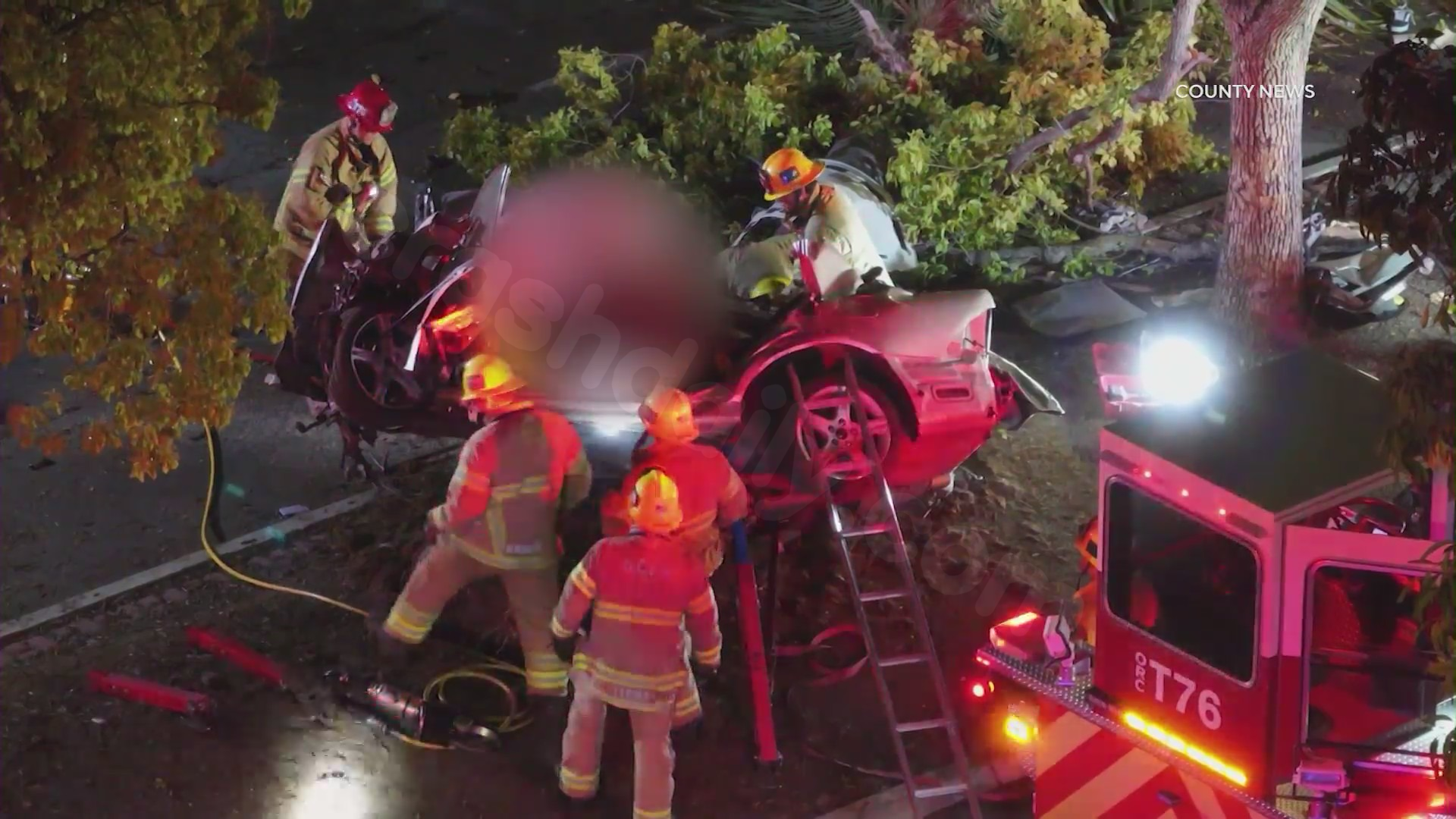 Tragic crash in Santa Ana: 3 teens, 2 adults killed; 1 teen critical