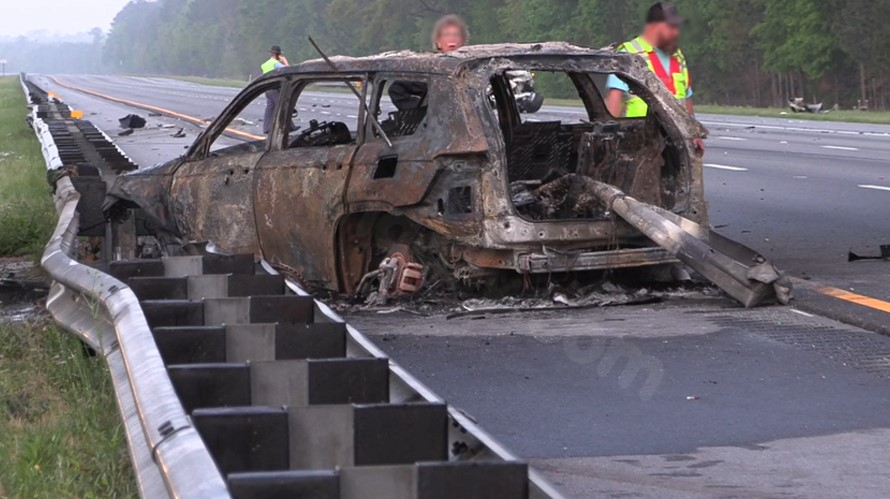 Mother and 4 kids killed in I-95 crash on trip to see husband.