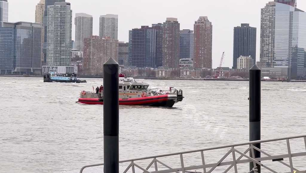 Helicopter crash in Hudson River, New York City kills six, according to AP.
