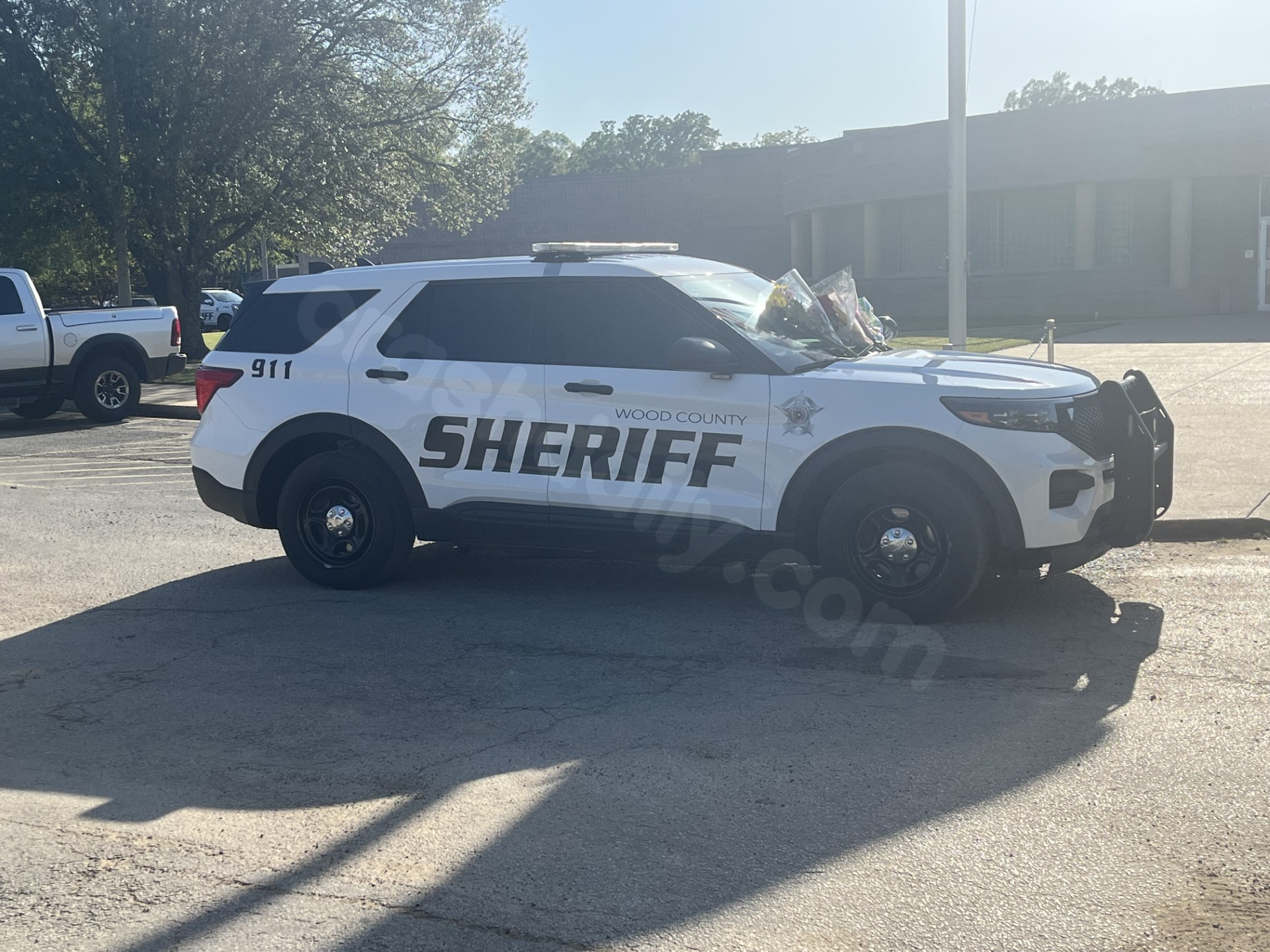 Wood County deputy dies in 18-wheeler crash