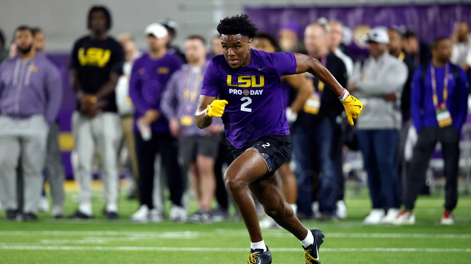 NFL prospect Kyren Lacy dies at age 24 following fatal crash.