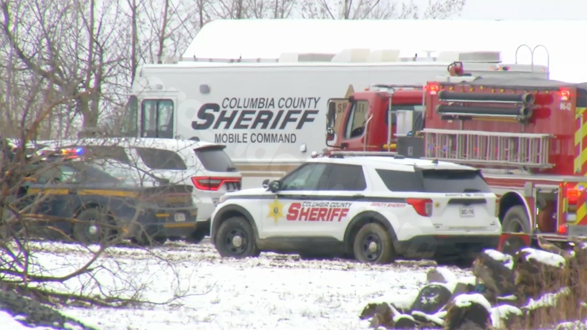 FAA probes plane crash in upstate NY with 6 aboard