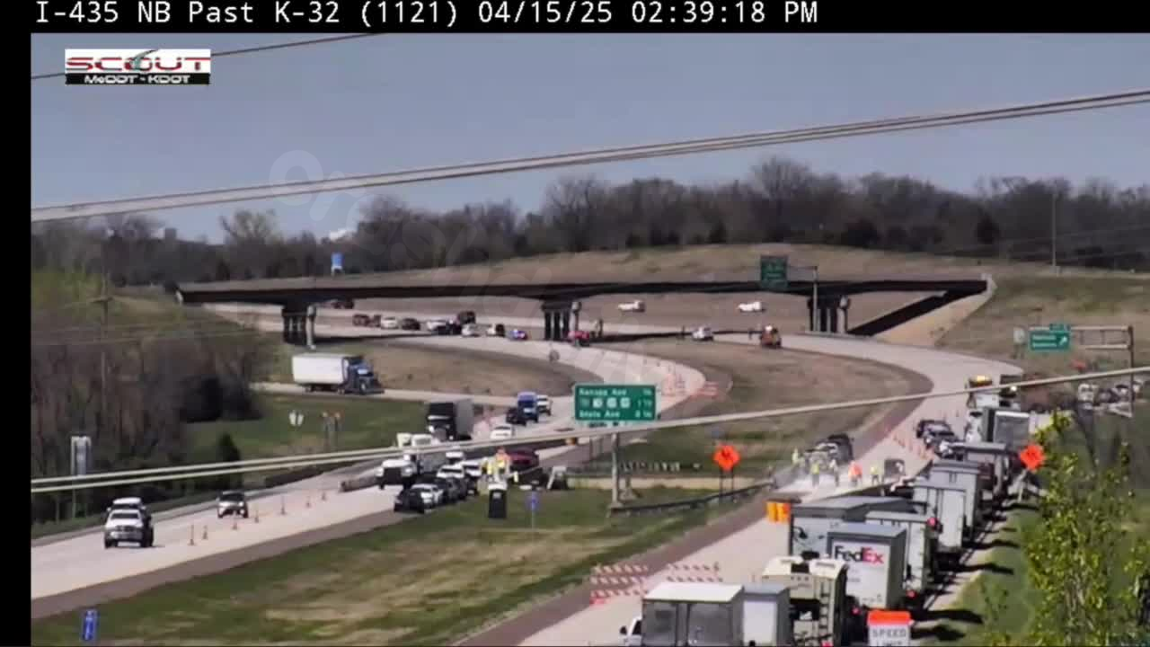 I-435 closed at Kansas Ave. in Edwardsville due to deadly crash