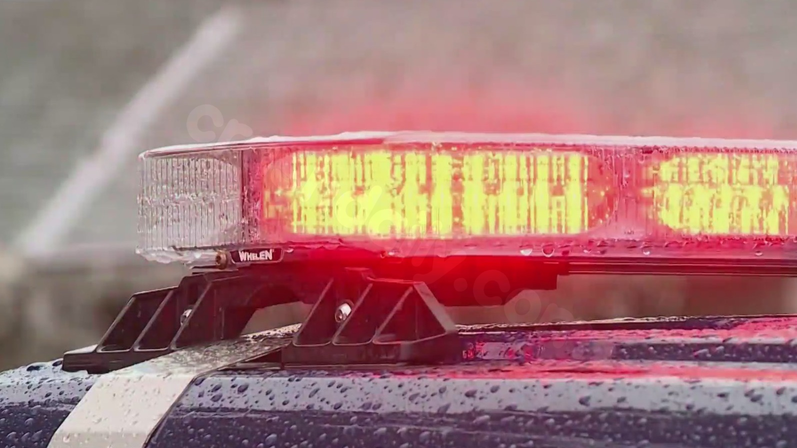 Fatal multi-car crash closes road near Aloha