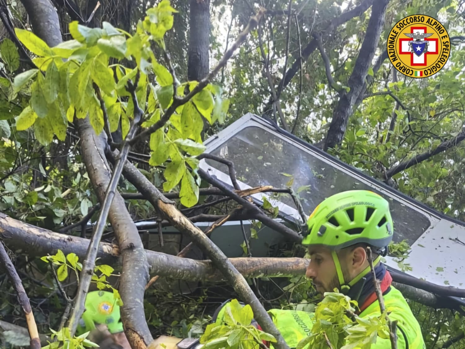 Four dead in Italian cable car accident near Naples