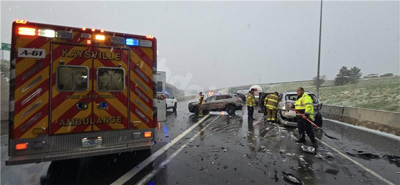 Crashes involving over 20 cars halts US-89 in Utah