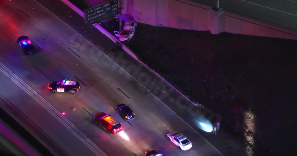 1 dead, 4 hospitalized after violent multi-car crash on 5 Freeway in Anaheim