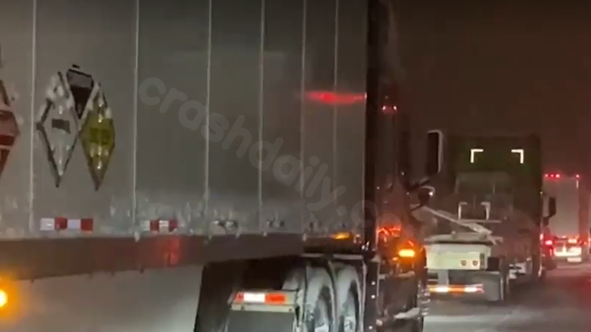 Multi-vehicle crash closes I-40 Eastbound at Wagon Wheel