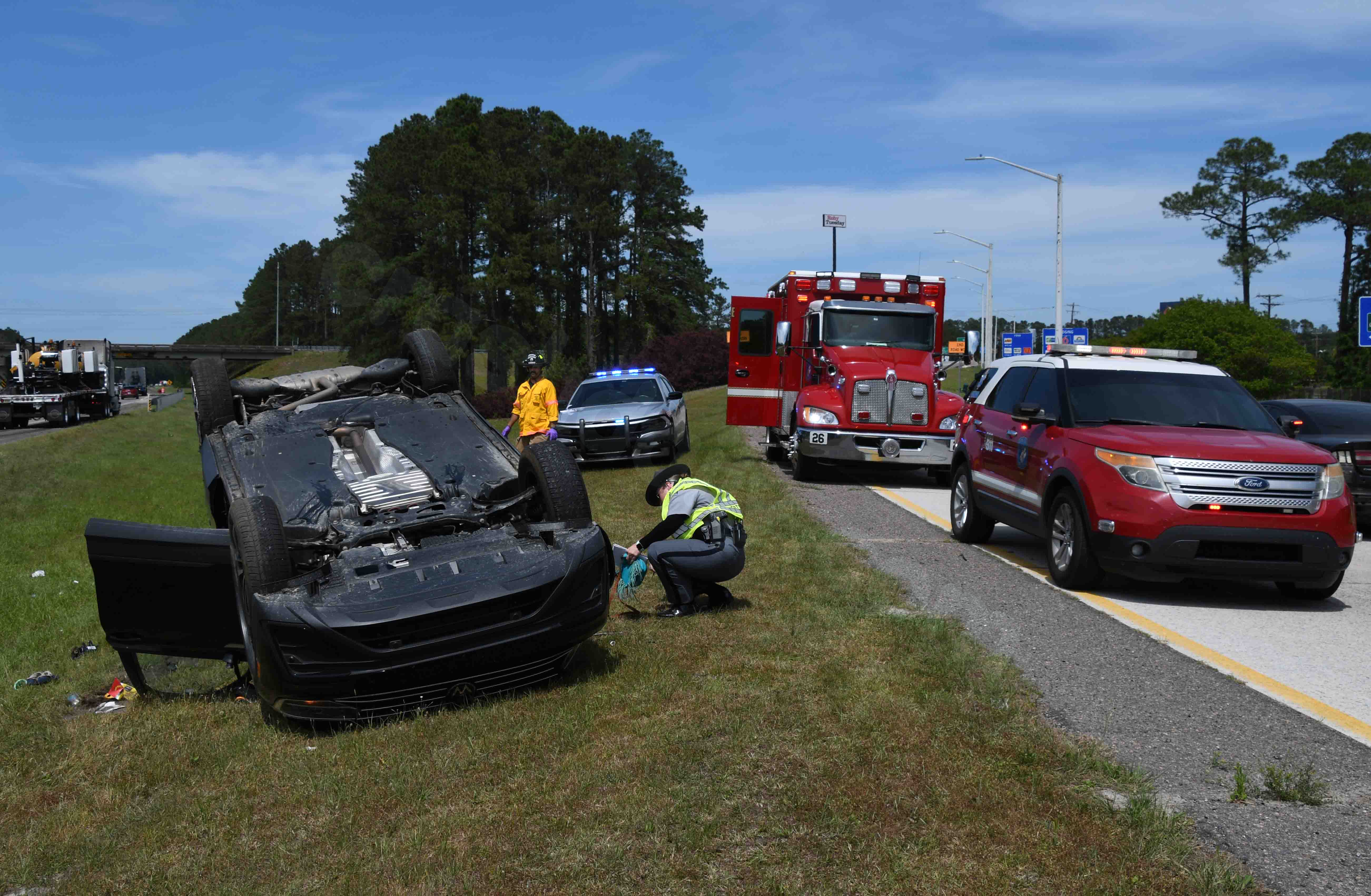 8 injured, including 6 children, in Easter crash on I-95