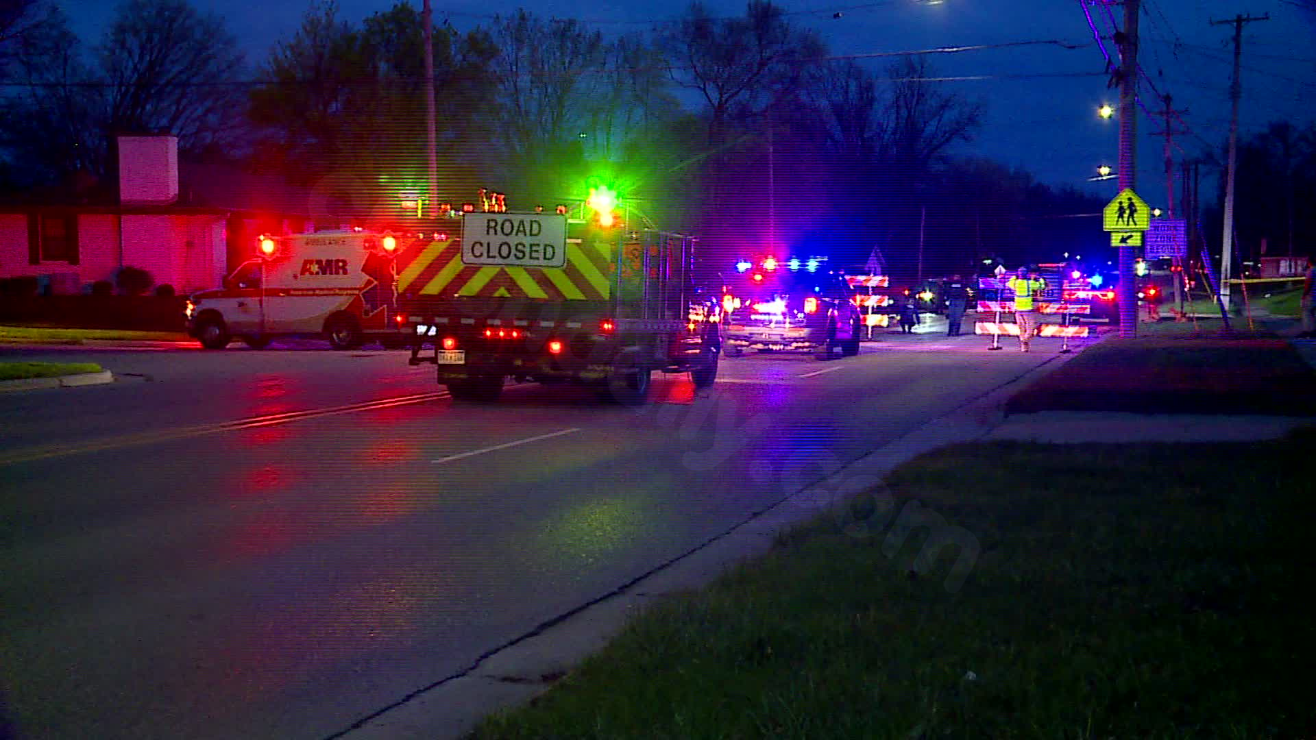 Three people injured in Wyoming crash, police say