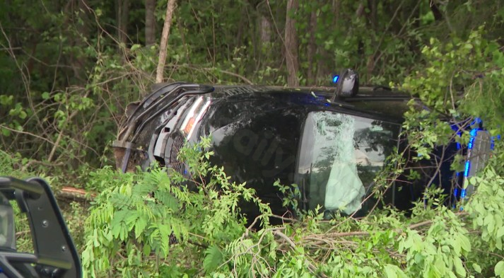 Law enforcement vehicle crashes in Thomson, 2nd crash blocks traffic