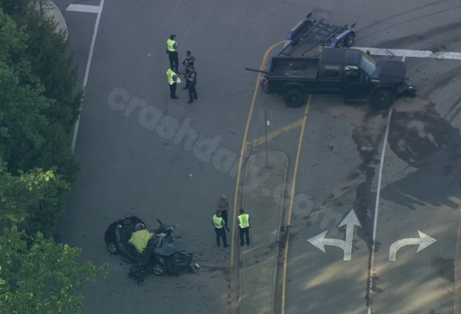 Woman killed in crash in Fairfax County: police