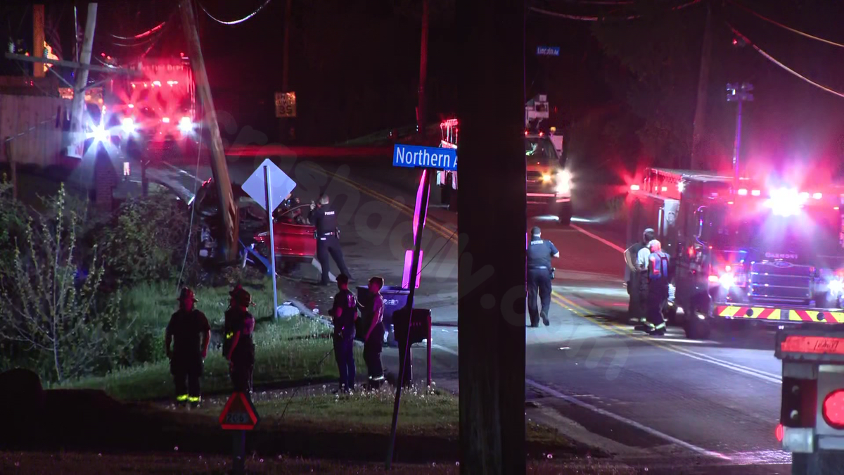Power outages in Plum and Oakmont following crash