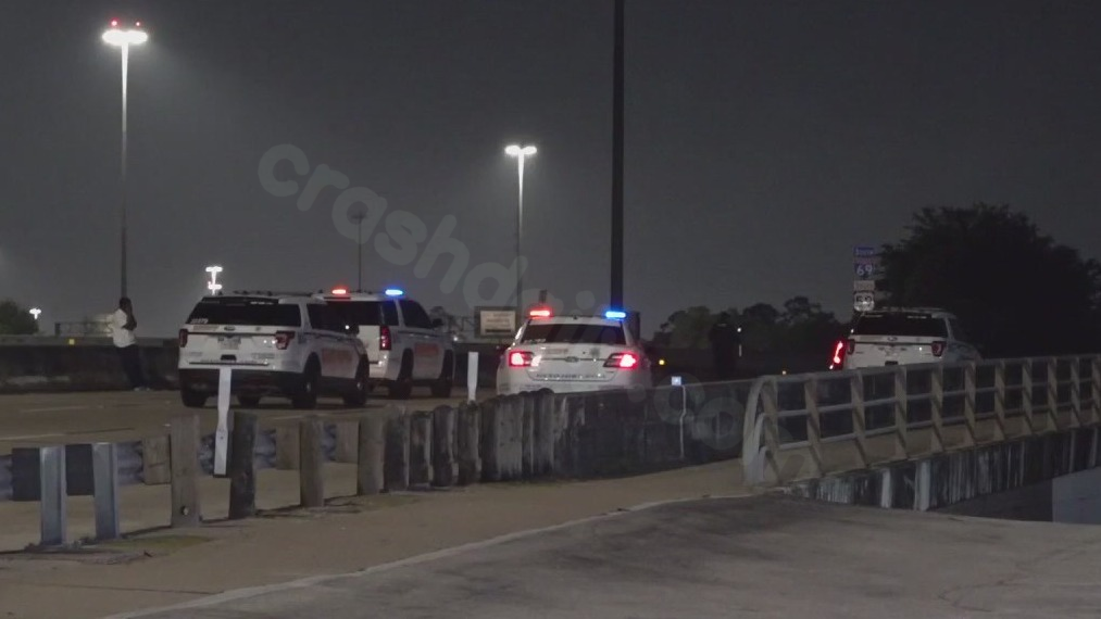 Bicyclist struck, killed by vehicle near Eastex Freeway, officials say