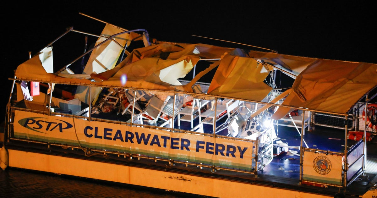 Florida ferry crash kills 1, injures several others