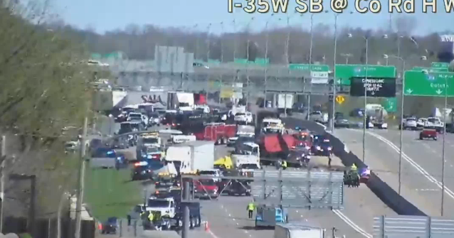 Fatal crash closes southbound I-35W near Mounds View