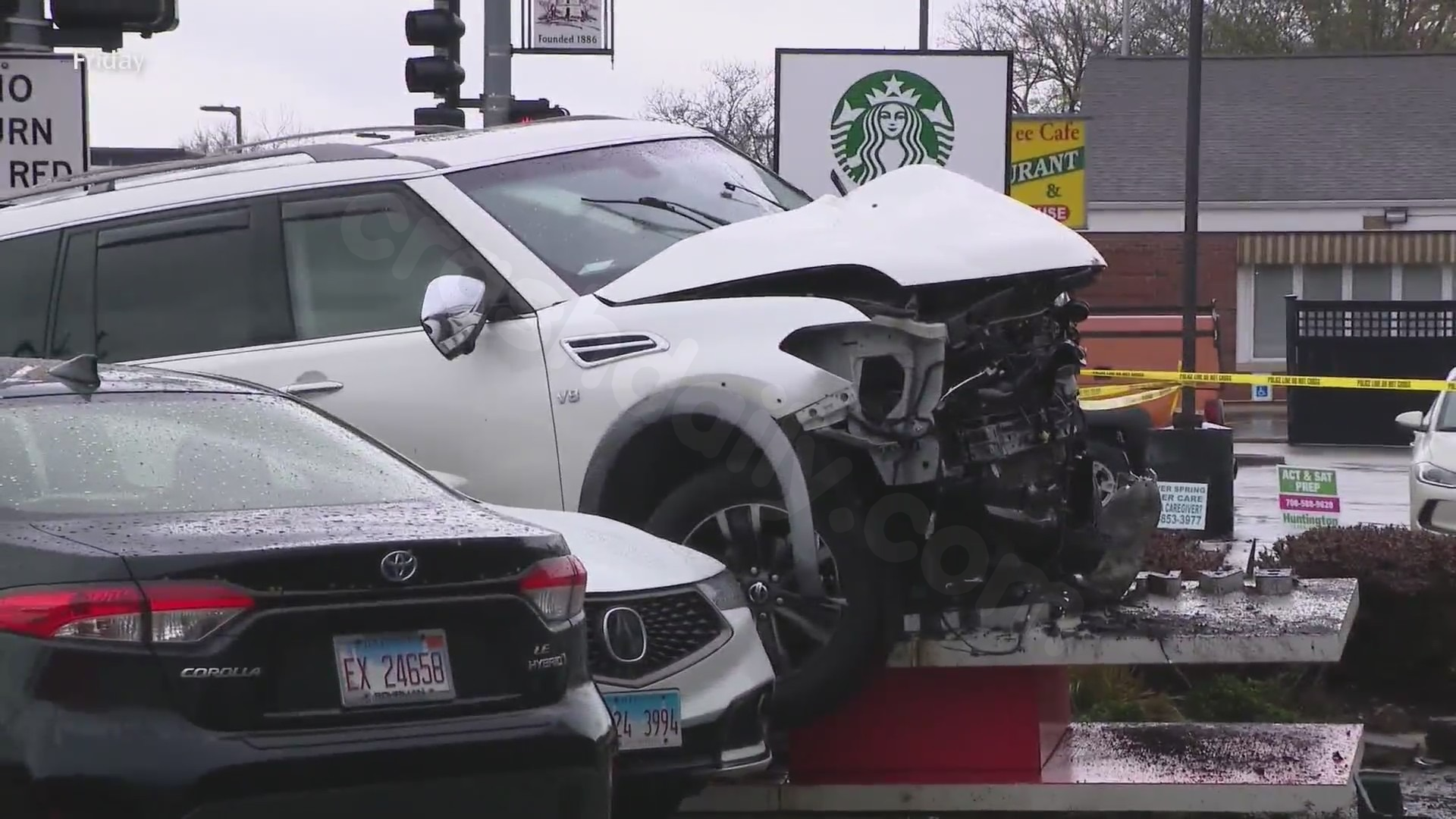White SUV involved in two crashes minutes before deadly crash in La Grange, police say