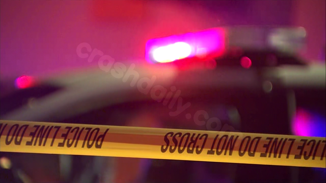 Deadly I-94 crash shuts down freeway near Wayne, says police