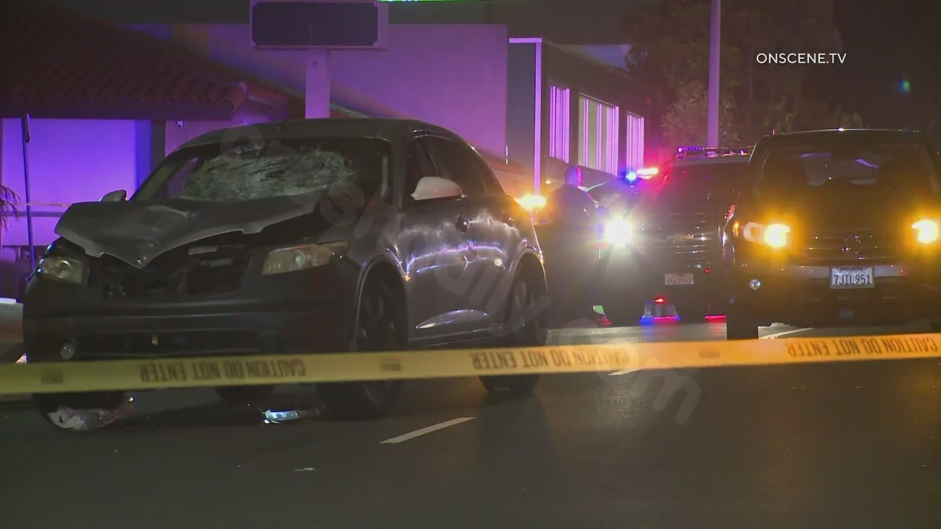 Driver injures person in suspected drunk driving crash in Manhattan Beach