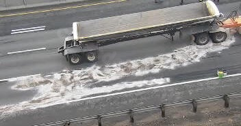 Southbound I-25 lanes shut down near Denver due to semi truck accident