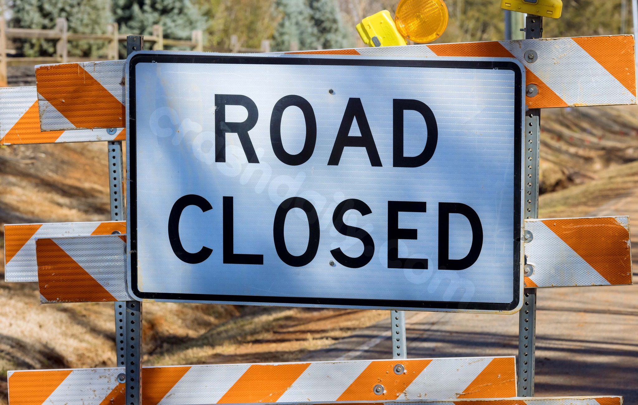 Westbound lanes on I-64 closed due to multi-vehicle crash in New Kent County