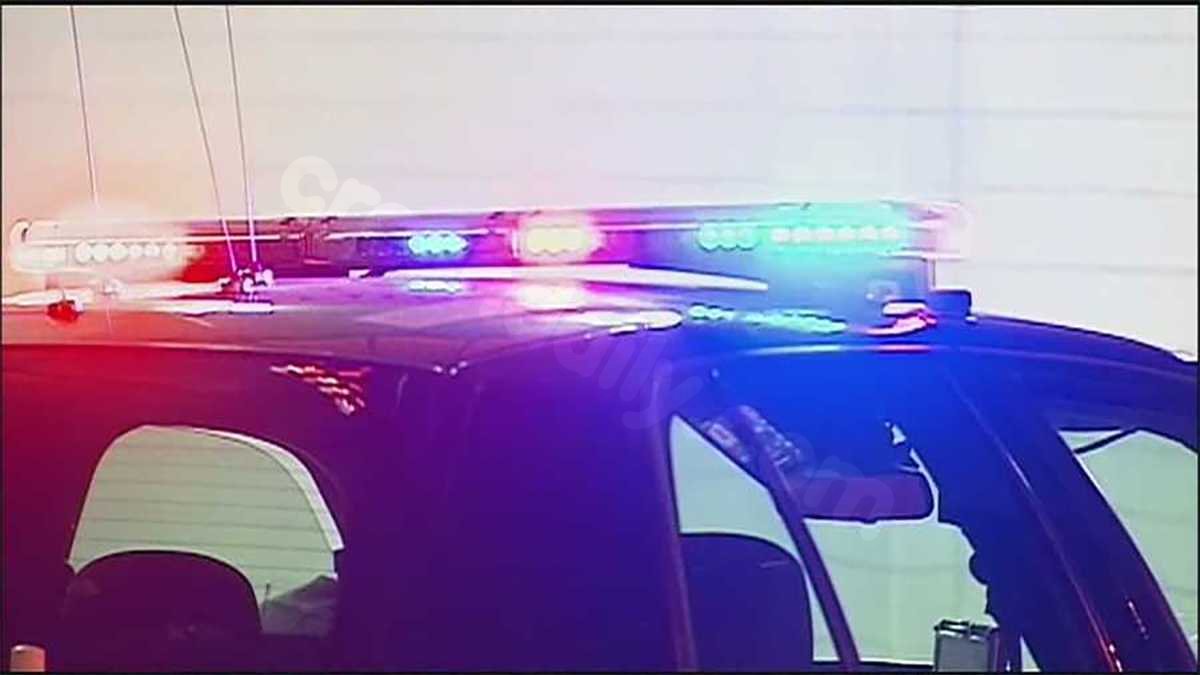 Fatal crash involving semi-truck and cyclist in northeast Kansas City