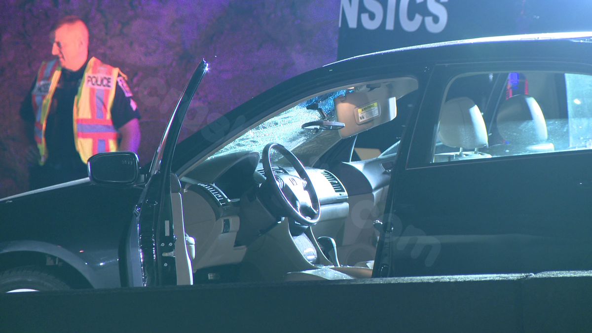 Medical examiner responds to crash on McKnight Road in North Hills