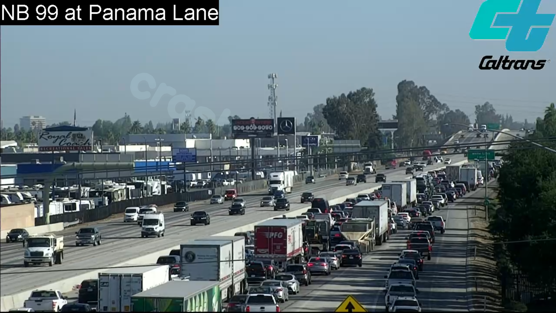 Traffic slows due to 2-car crash on Hwy 99 in southern Bakersfield