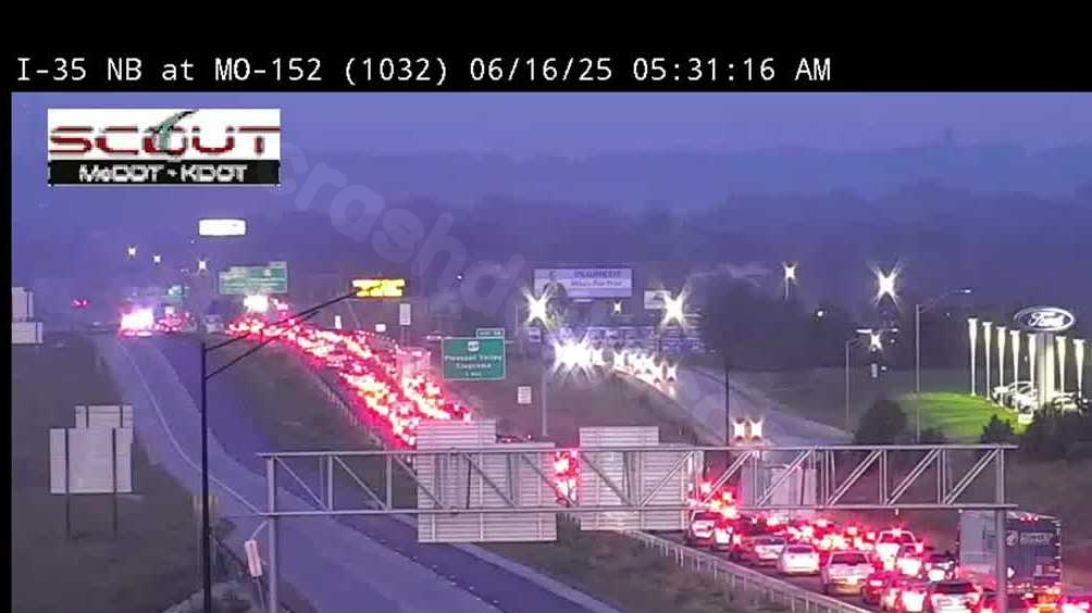 I-35 in Northland shut down due to deadly accident