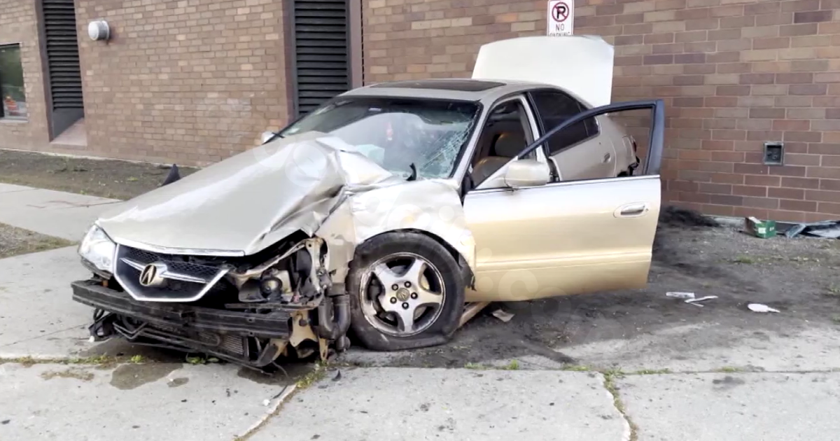 Vehicle collides with structure at UIC campus by Congress and Racine