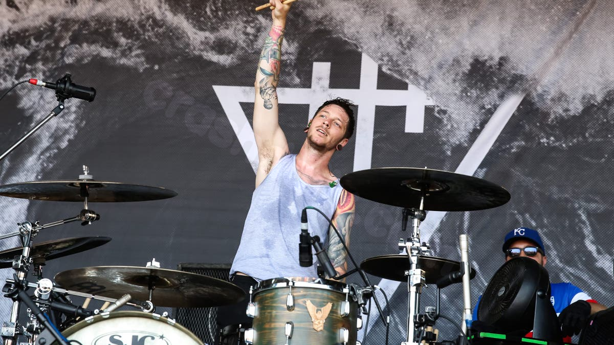 NTSB determines plane flew at a low altitude in fatal crash of rock musician and music exec.