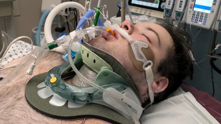 Woman in Oregon sets up fundraiser for brother injured in diving accident
