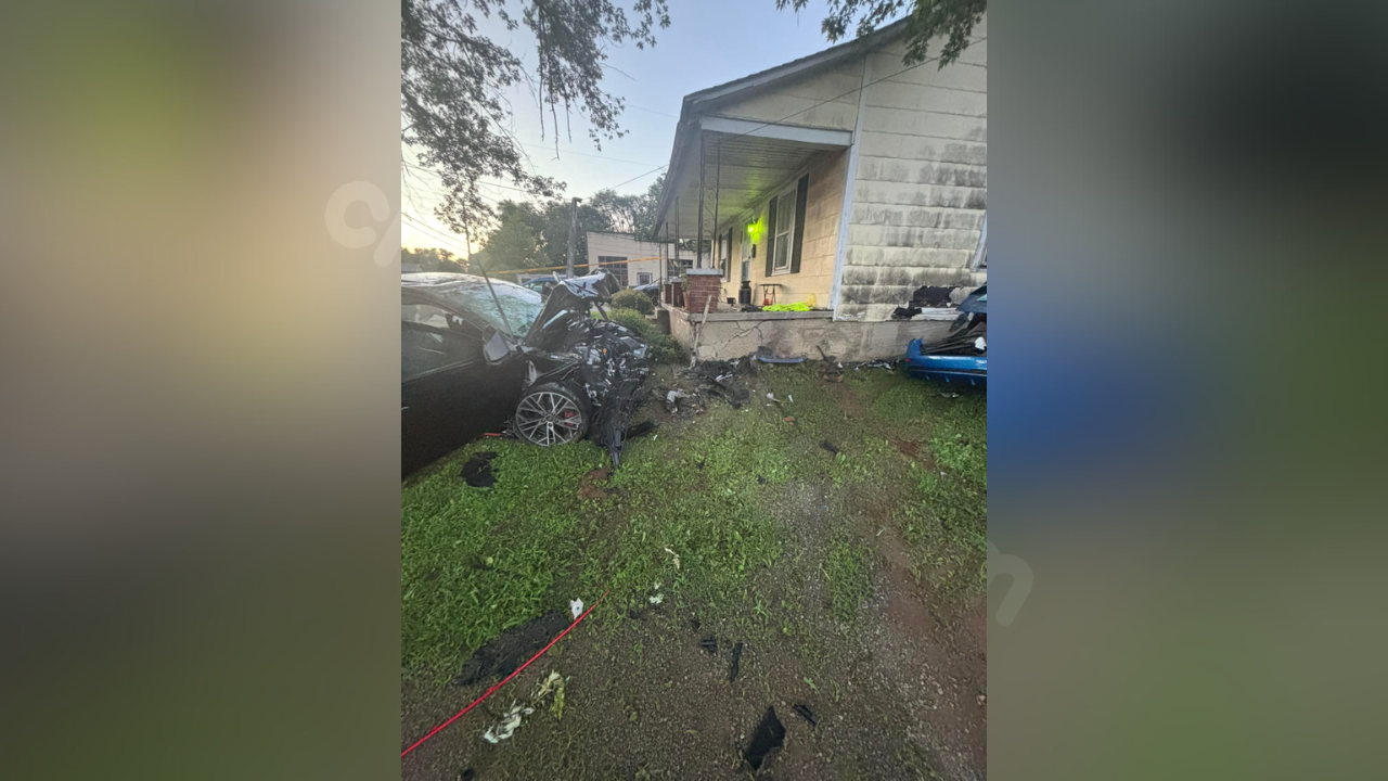 Fatal Bardstown car crash injures driver and kills Taylorsville woman