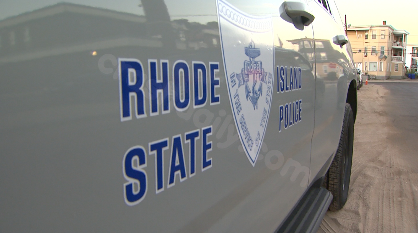 Fatal crash on highway injures 2